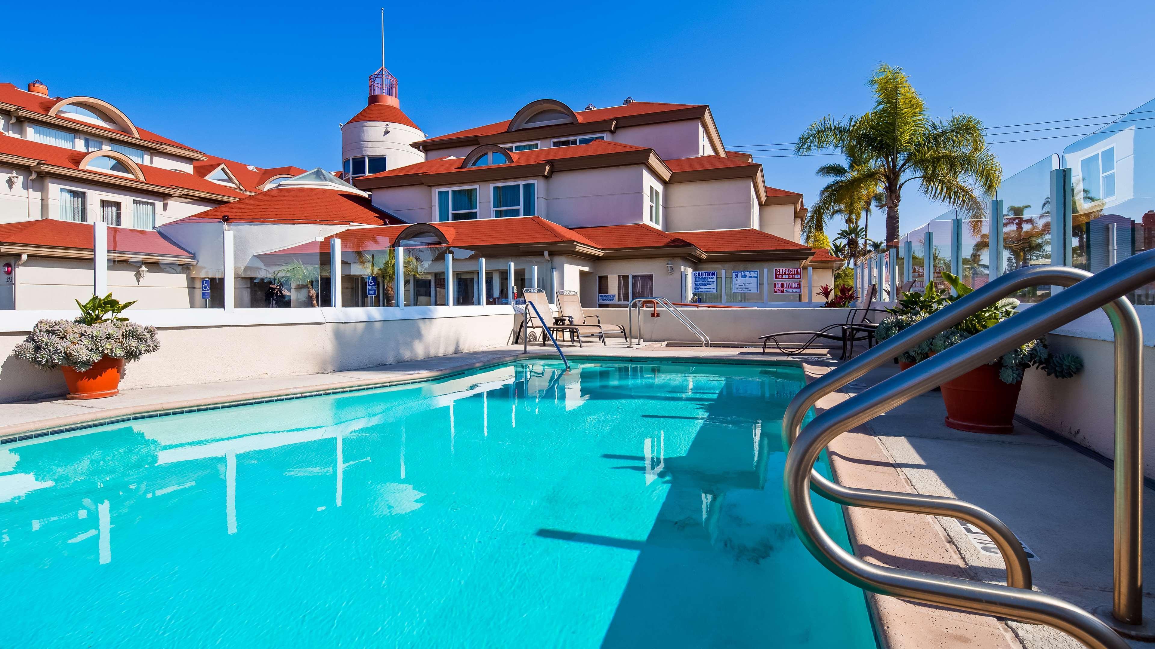 Western Island Coronado