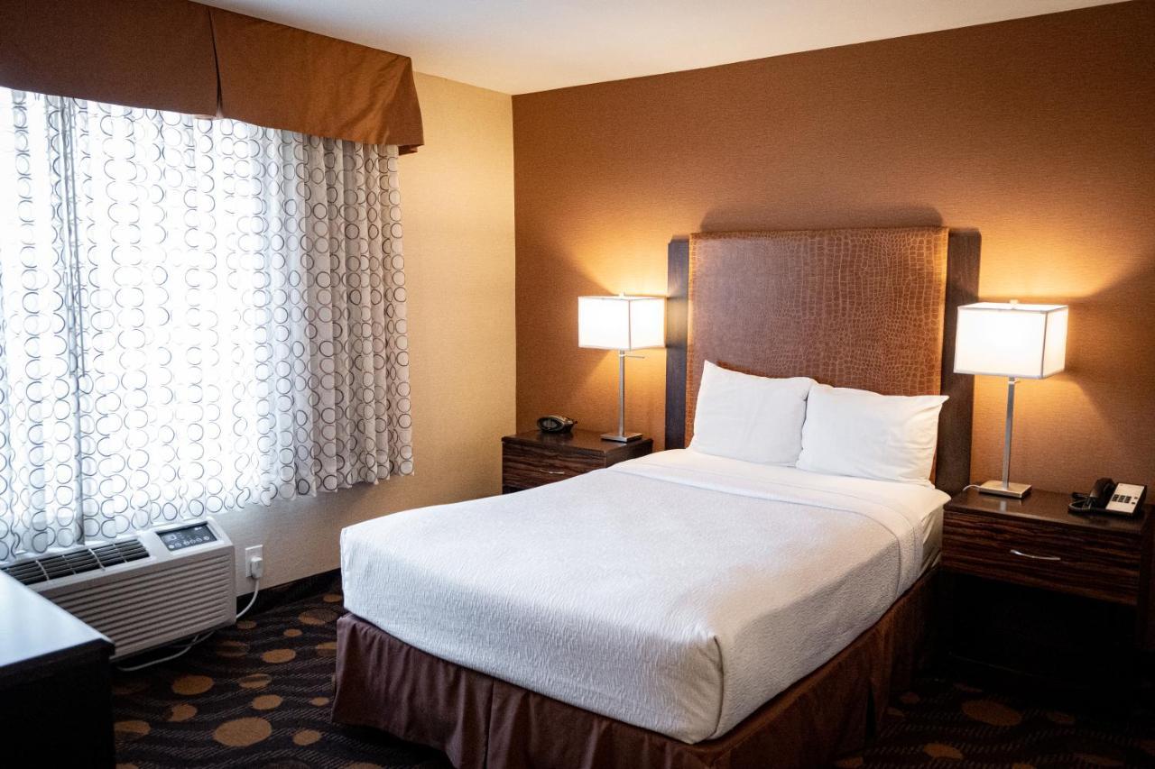 Hotel Western Island 3*