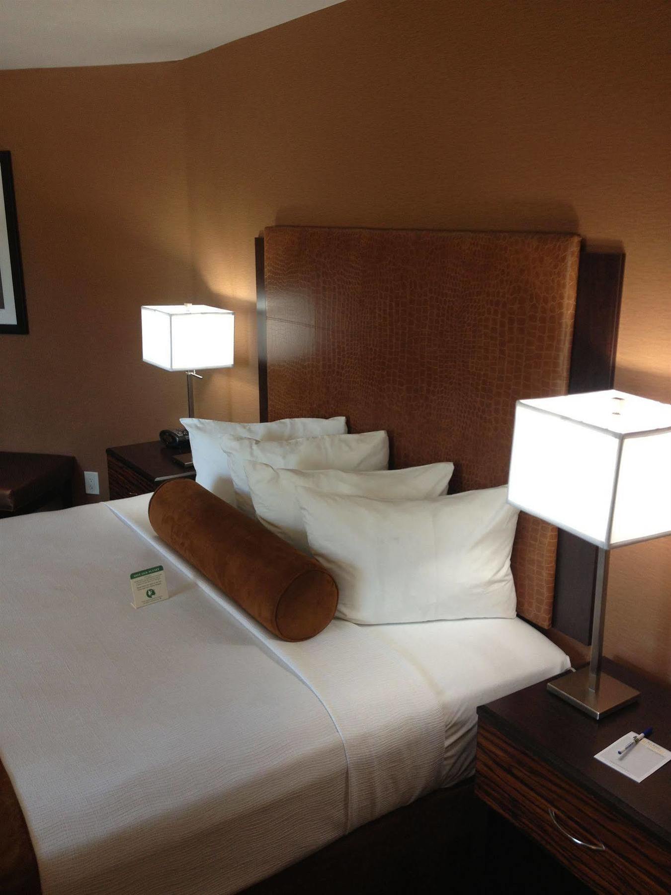 Hotel Western Island