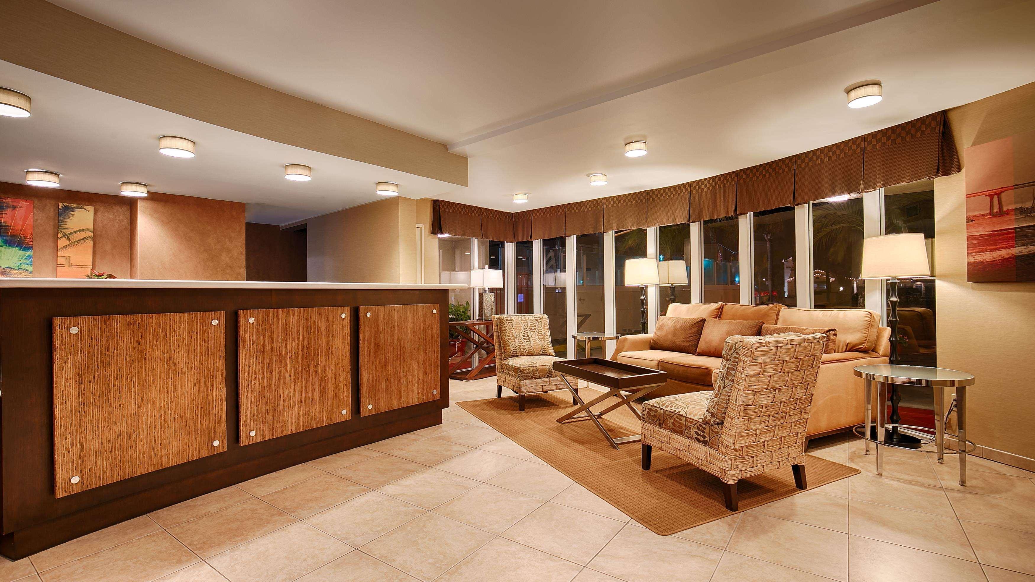 Western Island Hotel 3*